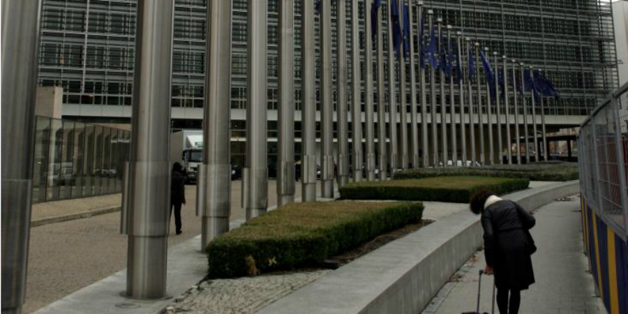 Η Κομισιόν προτείνει εξαίρεση από ΦΠΑ ζωτικών αγαθών και υπηρεσιών που διανέμει η ΕΕ σε περιόδους κρίσης